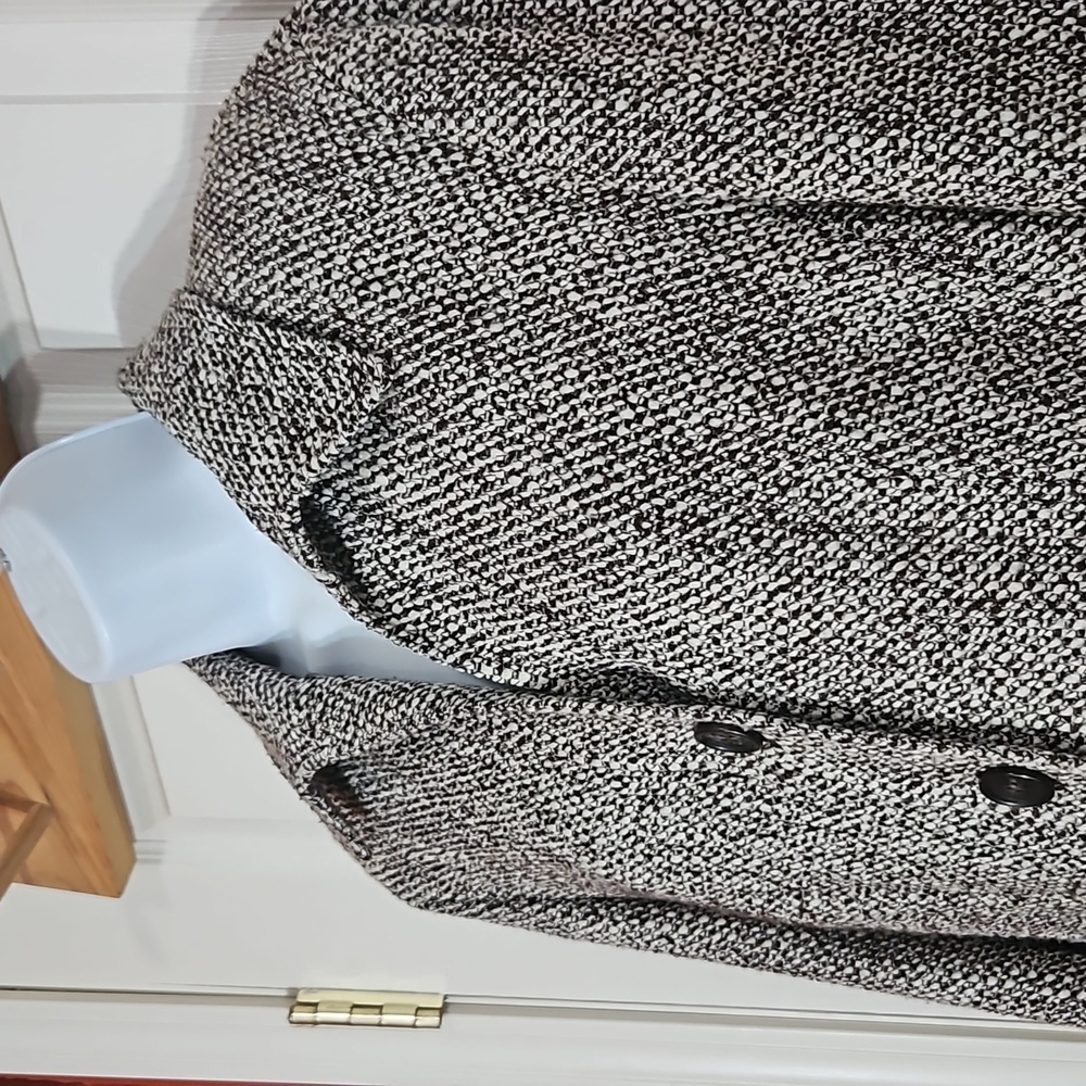 Talbots Wool Blend 3 Button Blazer Size 12 - image 3